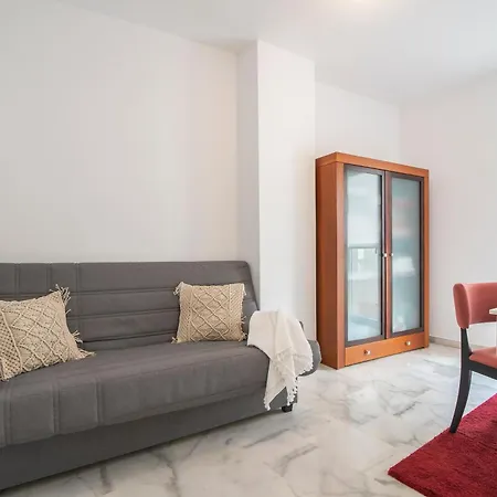 Aticos אסטפונה